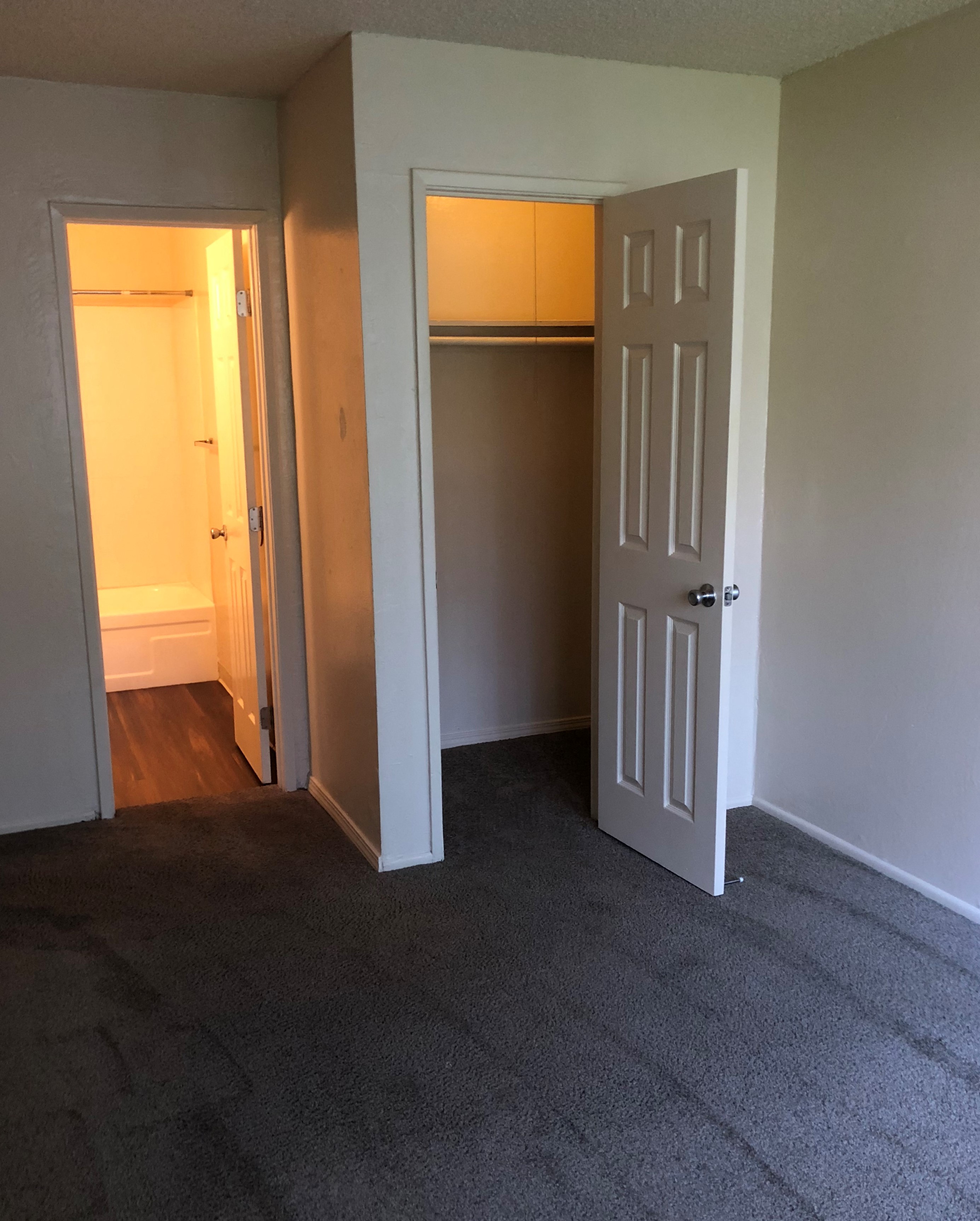 Dana Drive Apartments photo 3